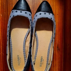 Almost New: Flat Comfy Shoes